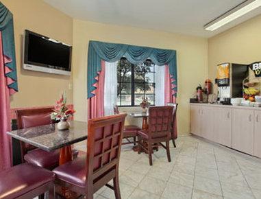 Travelodge By Wyndham Lynwood Kültér fotó